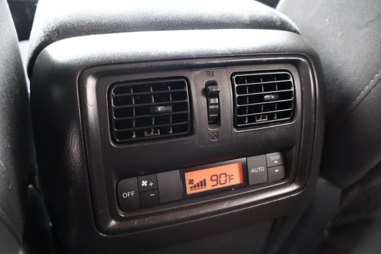 Nissan Pathfinder S 4WD 2015