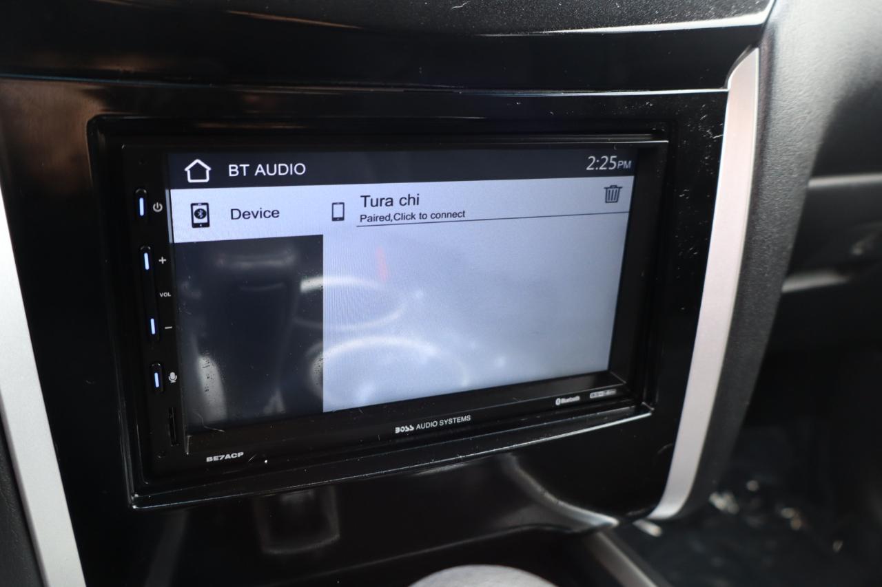 Nissan Pathfinder S 4WD 2015