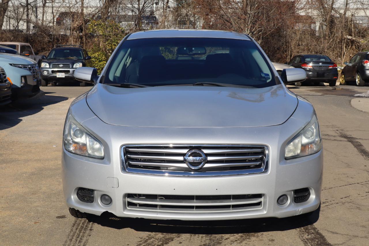 Nissan Maxima SV 4D Sedan 2012