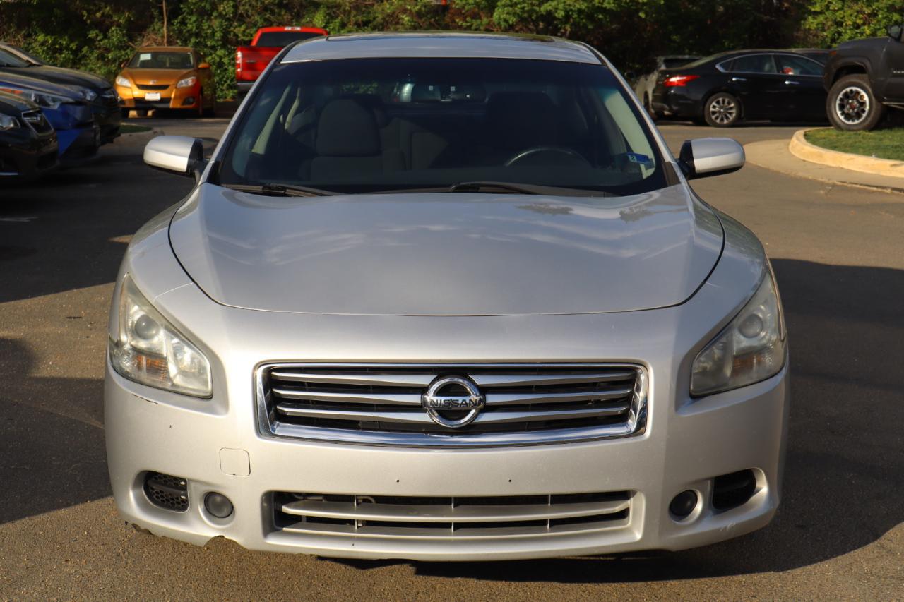 Nissan Maxima SV 4D Sedan 2012
