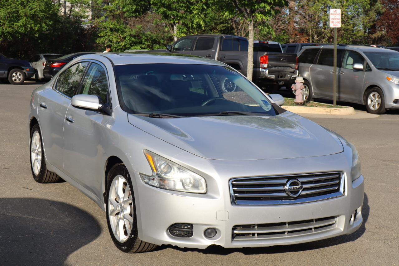 Nissan Maxima SV 4D Sedan 2012