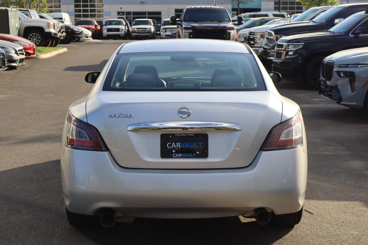 Nissan Maxima SV 4D Sedan 2012