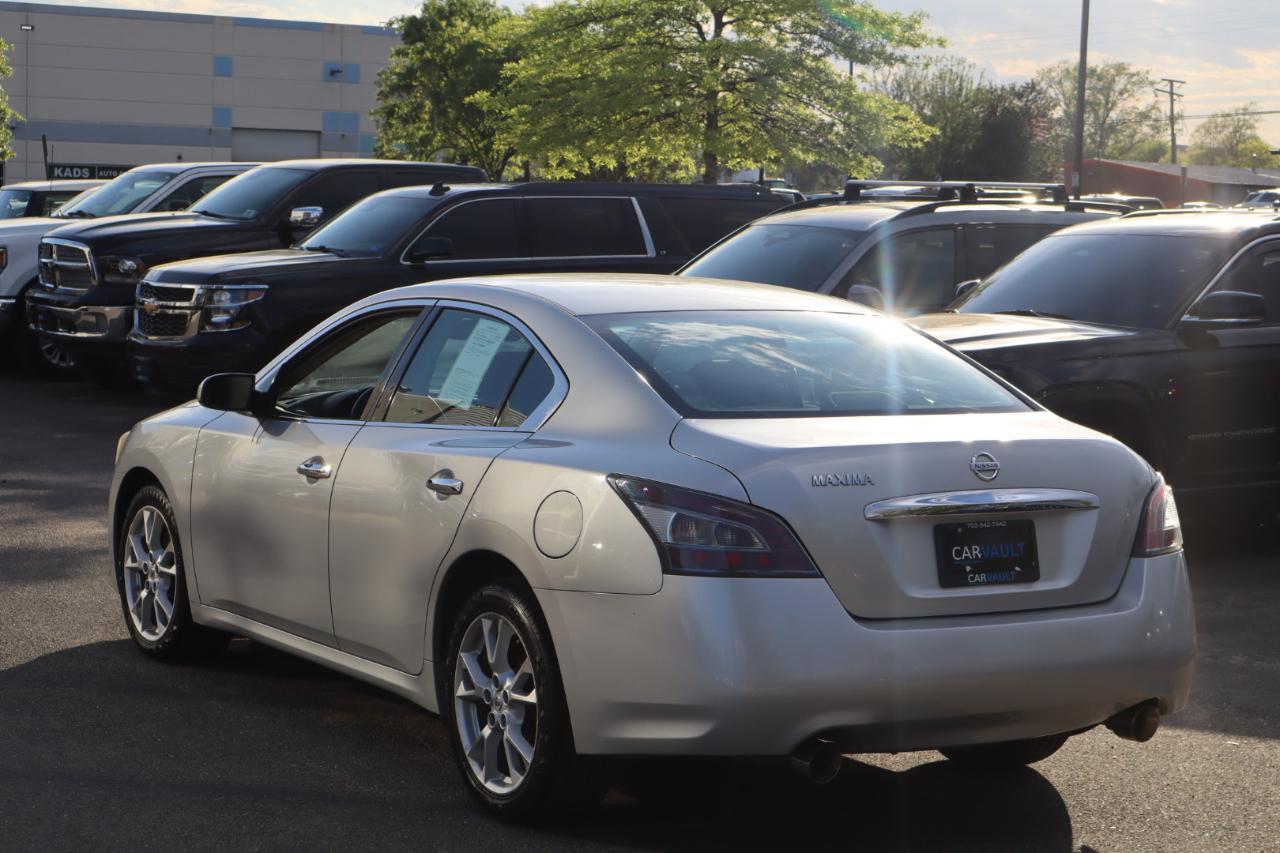 Nissan Maxima SV 4D Sedan 2012