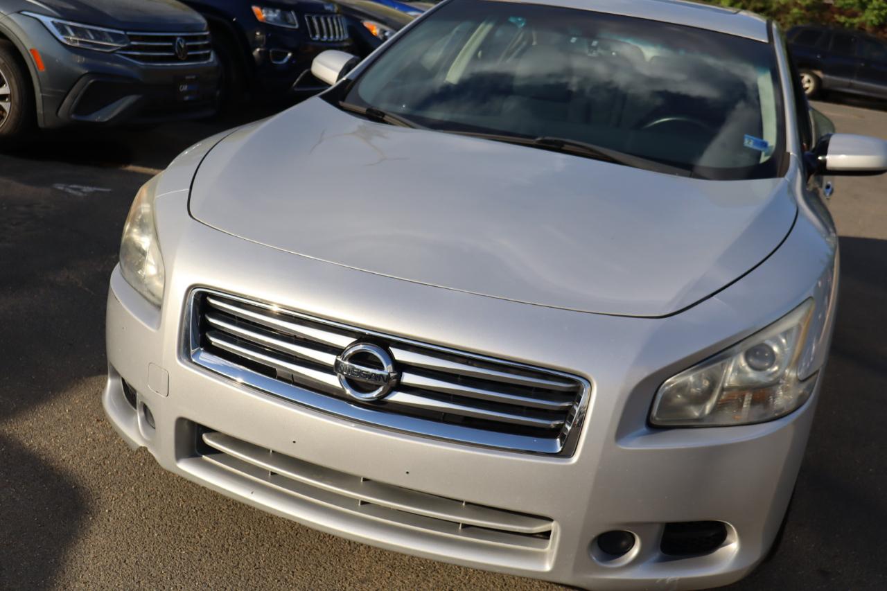 Nissan Maxima SV 4D Sedan 2012