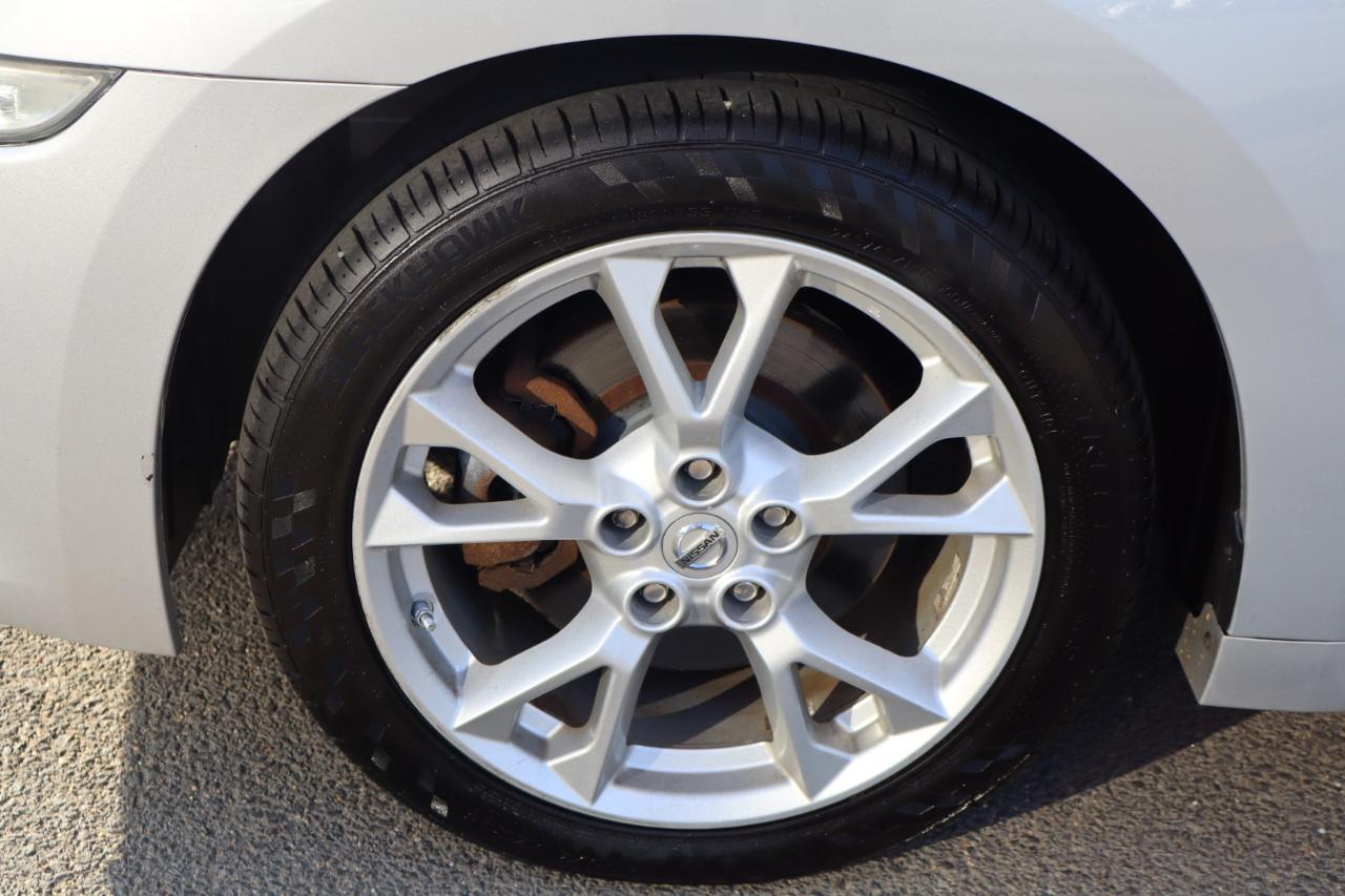 Nissan Maxima SV 4D Sedan 2012