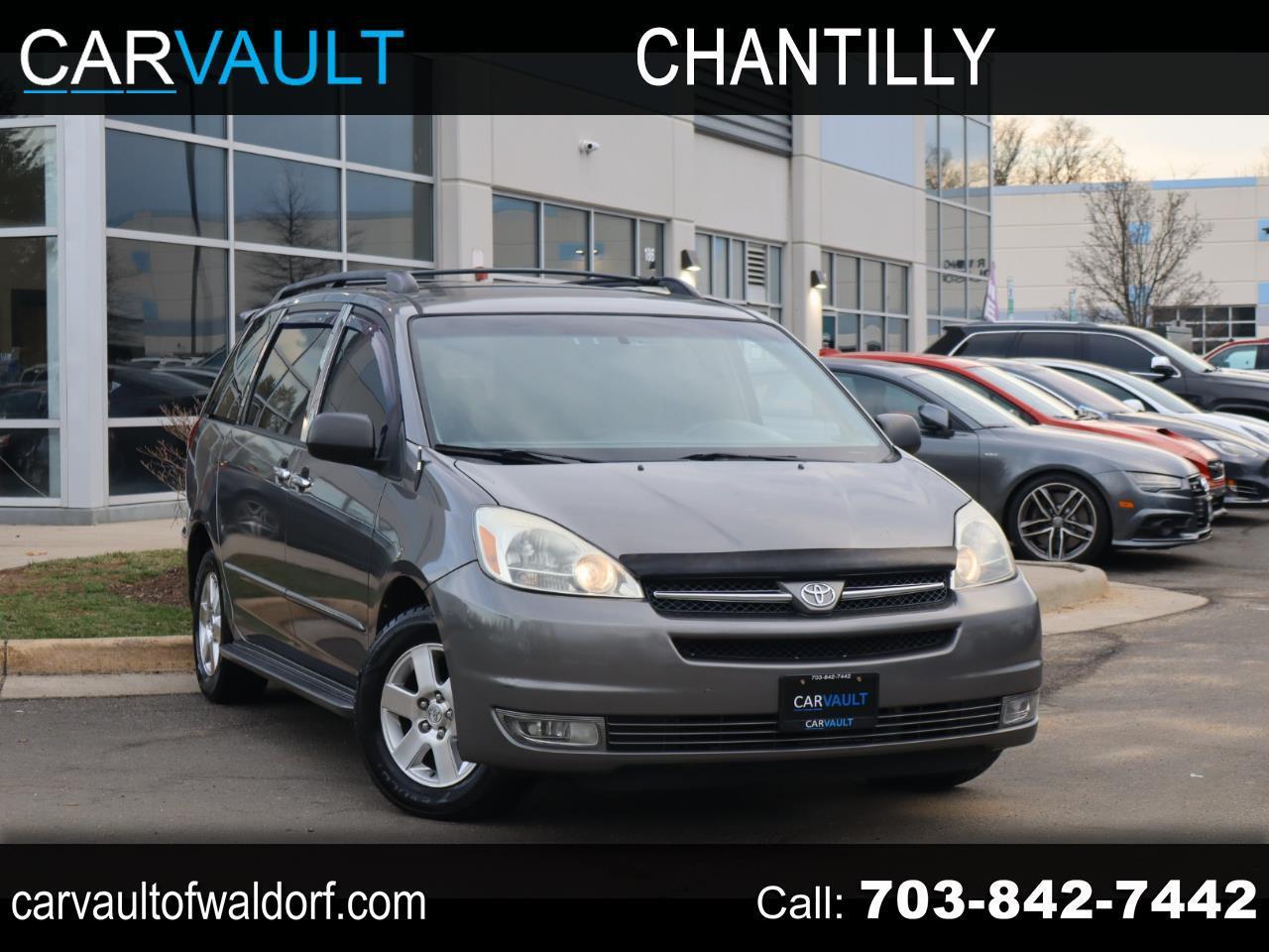 2004 Toyota Sienna LE - 7 Passenger