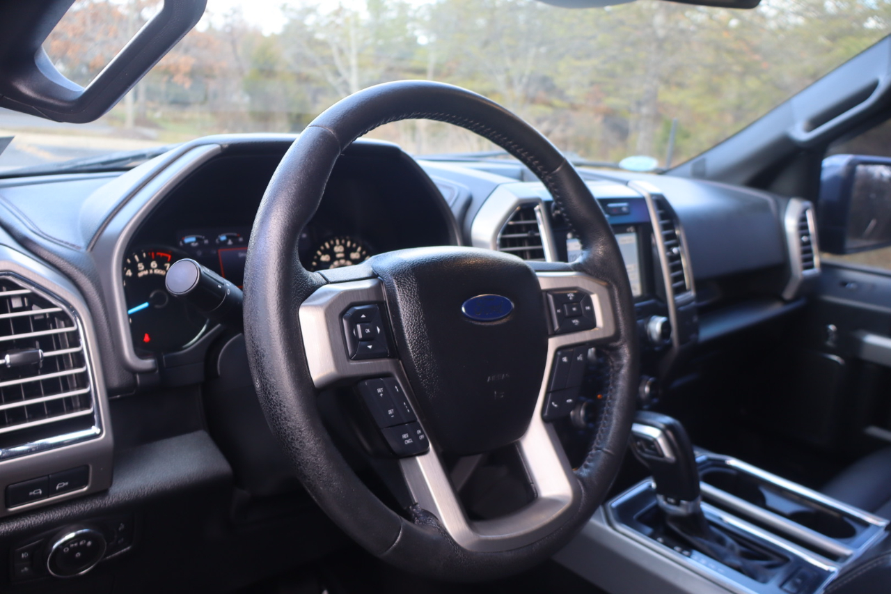 Ford F-150 Platinum SuperCrew 5.5-ft. Bed 4WD 2016