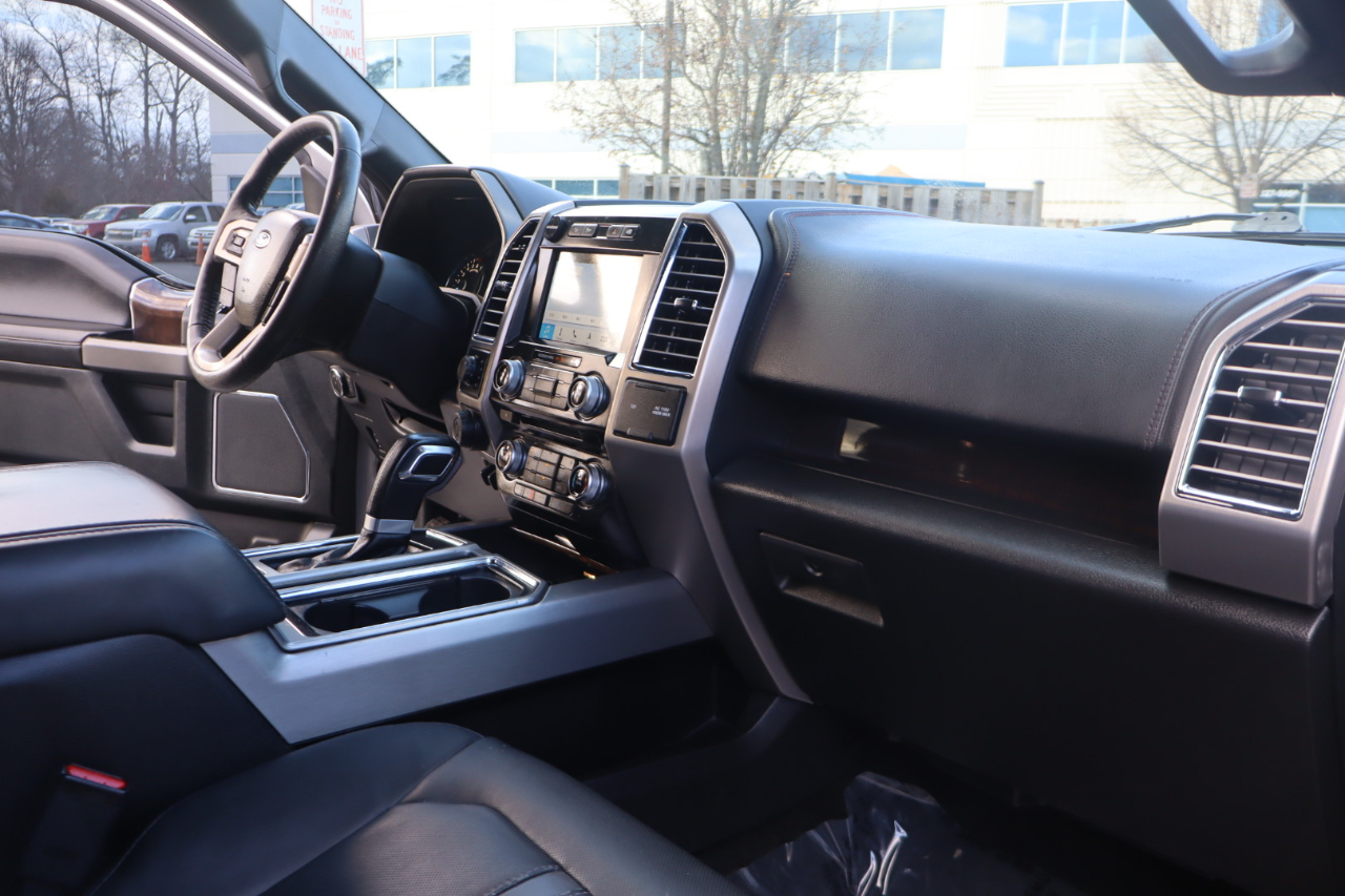 Ford F-150 Platinum SuperCrew 5.5-ft. Bed 4WD 2016