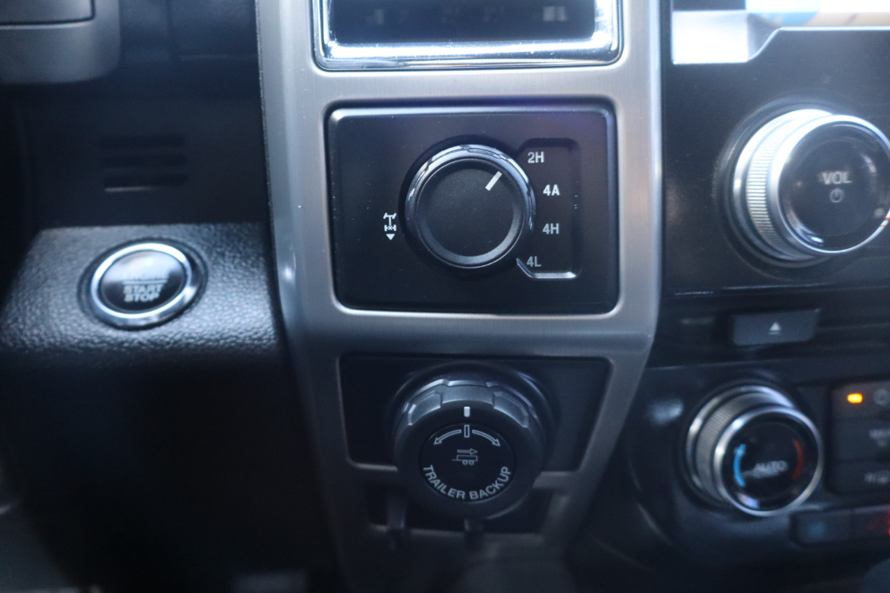 Ford F-150 Platinum SuperCrew 5.5-ft. Bed 4WD 2016