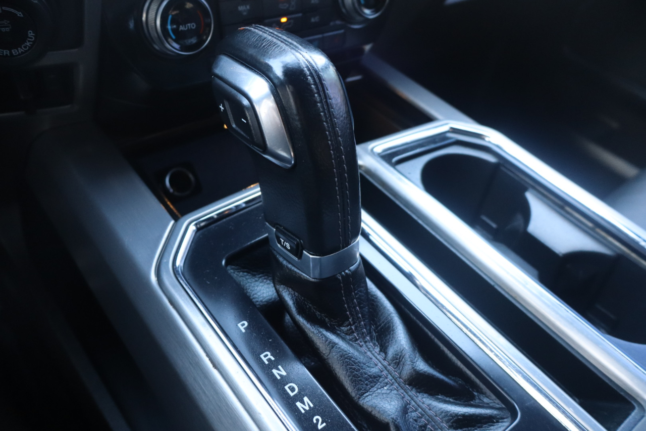 Ford F-150 Platinum SuperCrew 5.5-ft. Bed 4WD 2016