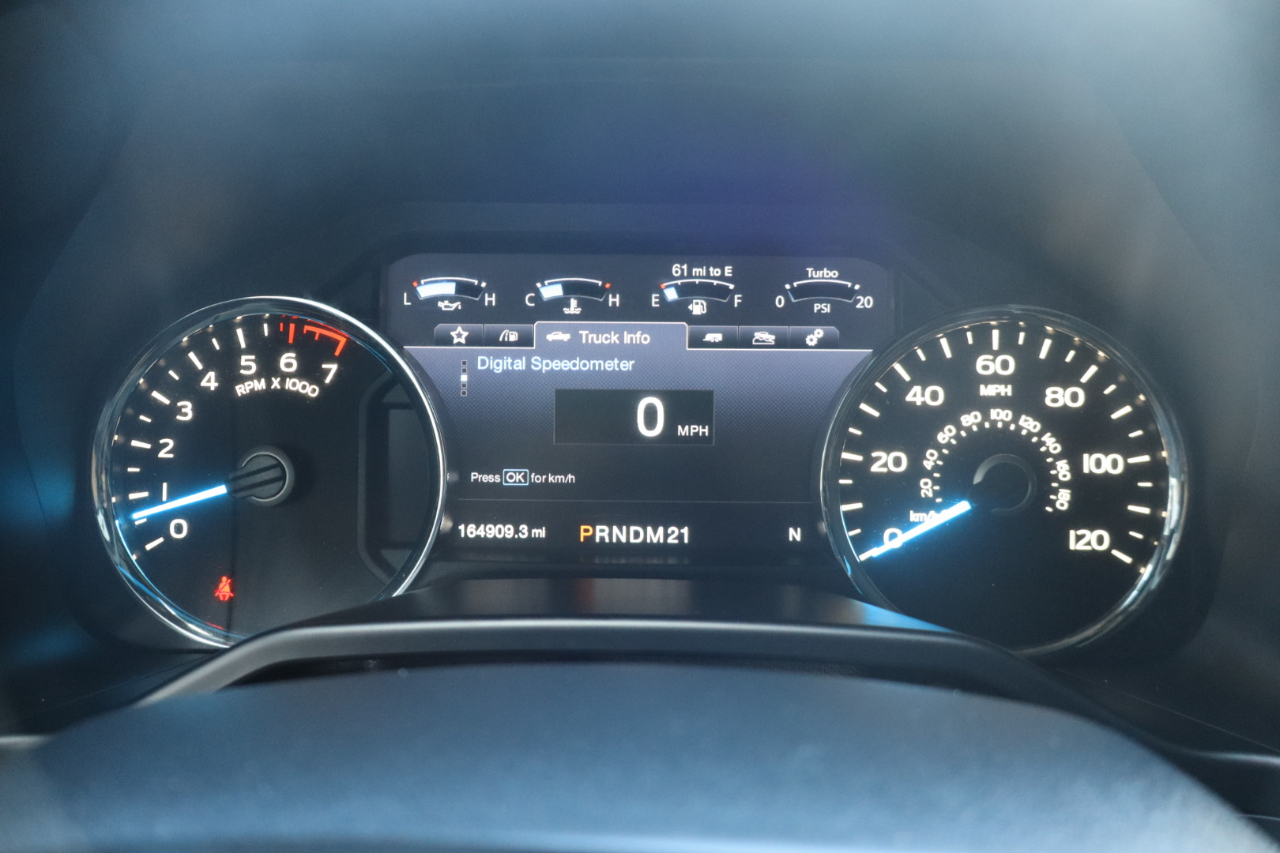 Ford F-150 Platinum SuperCrew 5.5-ft. Bed 4WD 2016