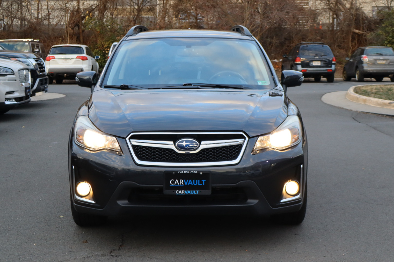 2016 Subaru Crosstrek Limited's photo