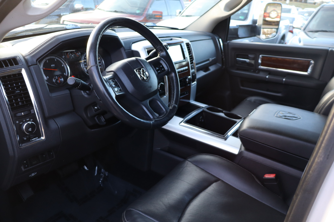 RAM 3500 Laramie Crew Cab LWB 4WD DRW 2012