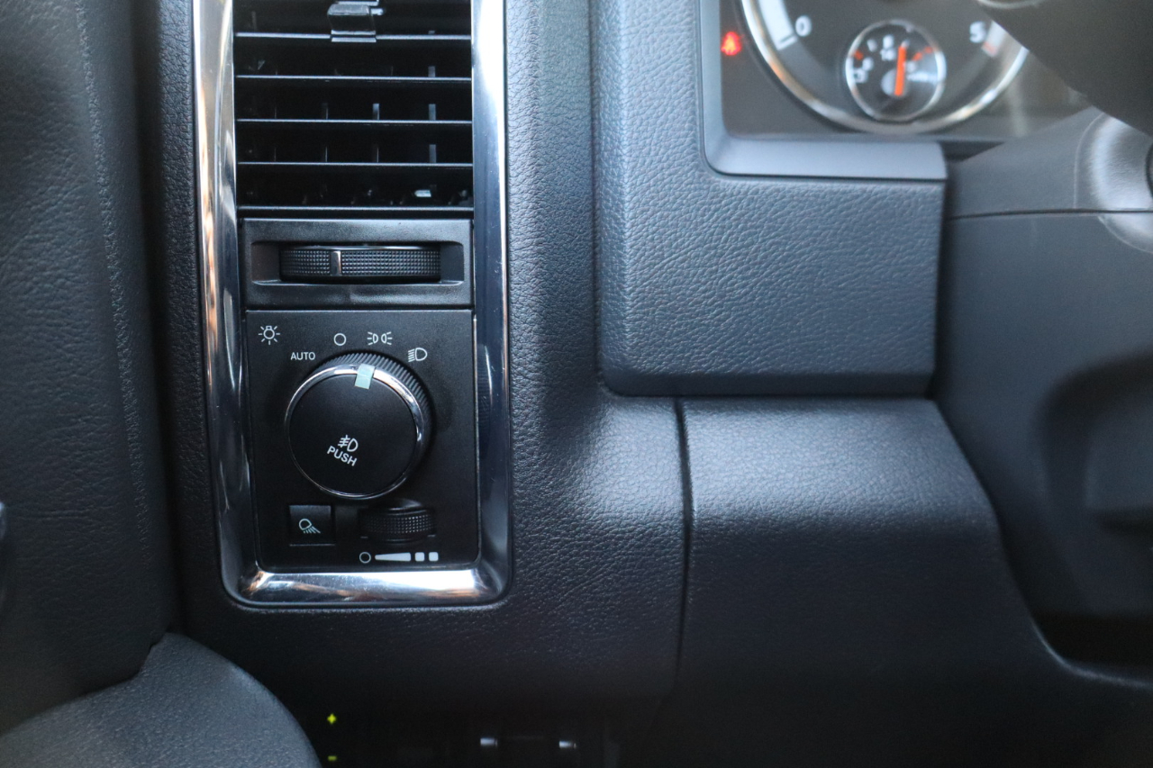 RAM 3500 Laramie Crew Cab LWB 4WD DRW 2012