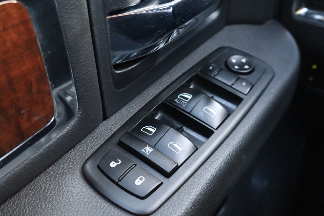 RAM 3500 Laramie Crew Cab LWB 4WD DRW 2012