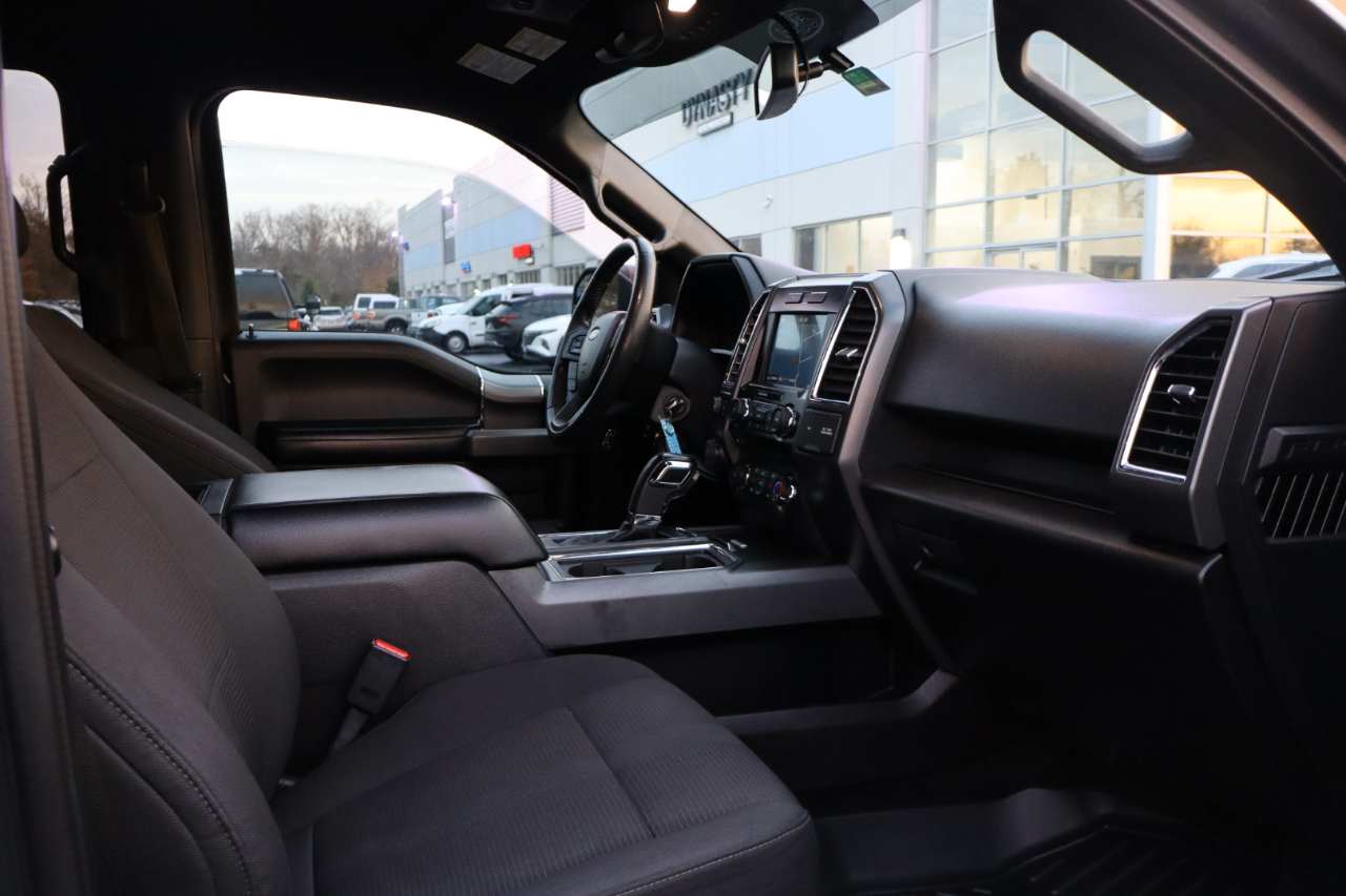 Ford F-150 XLT SuperCrew 4WD 2016