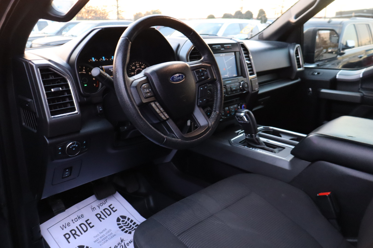 Ford F-150 XLT SuperCrew 4WD 2016