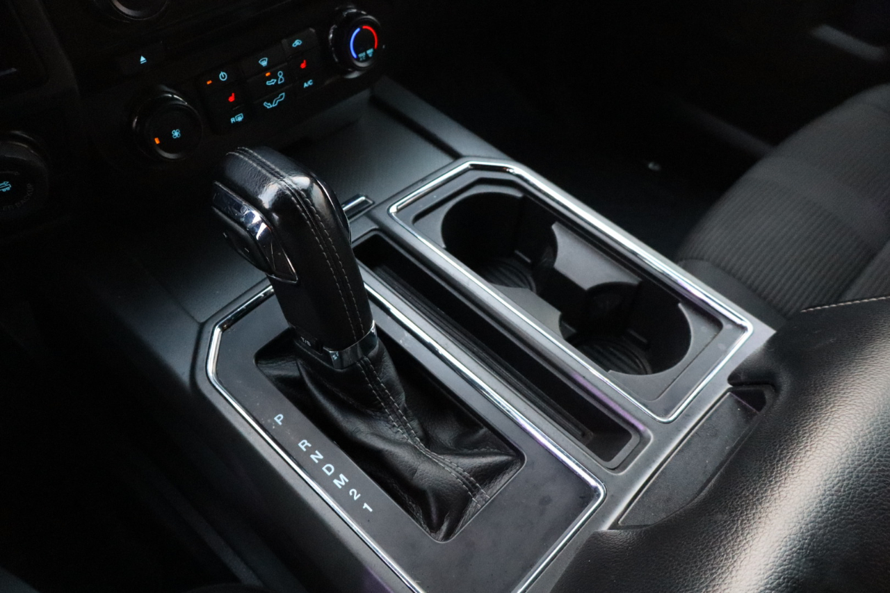 Ford F-150 XLT SuperCrew 4WD 2016