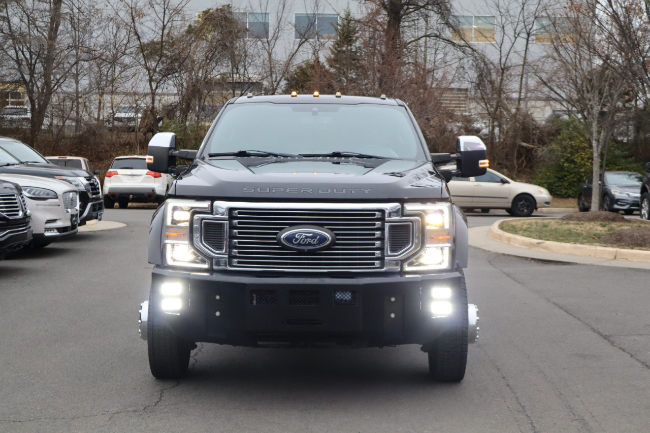 2020 Ford F-450 Super Duty Platinum's photo