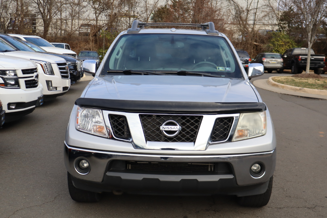 2012 Nissan Frontier SL's photo