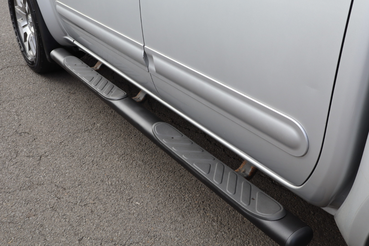 Nissan Frontier SL Crew Cab 4WD 2012