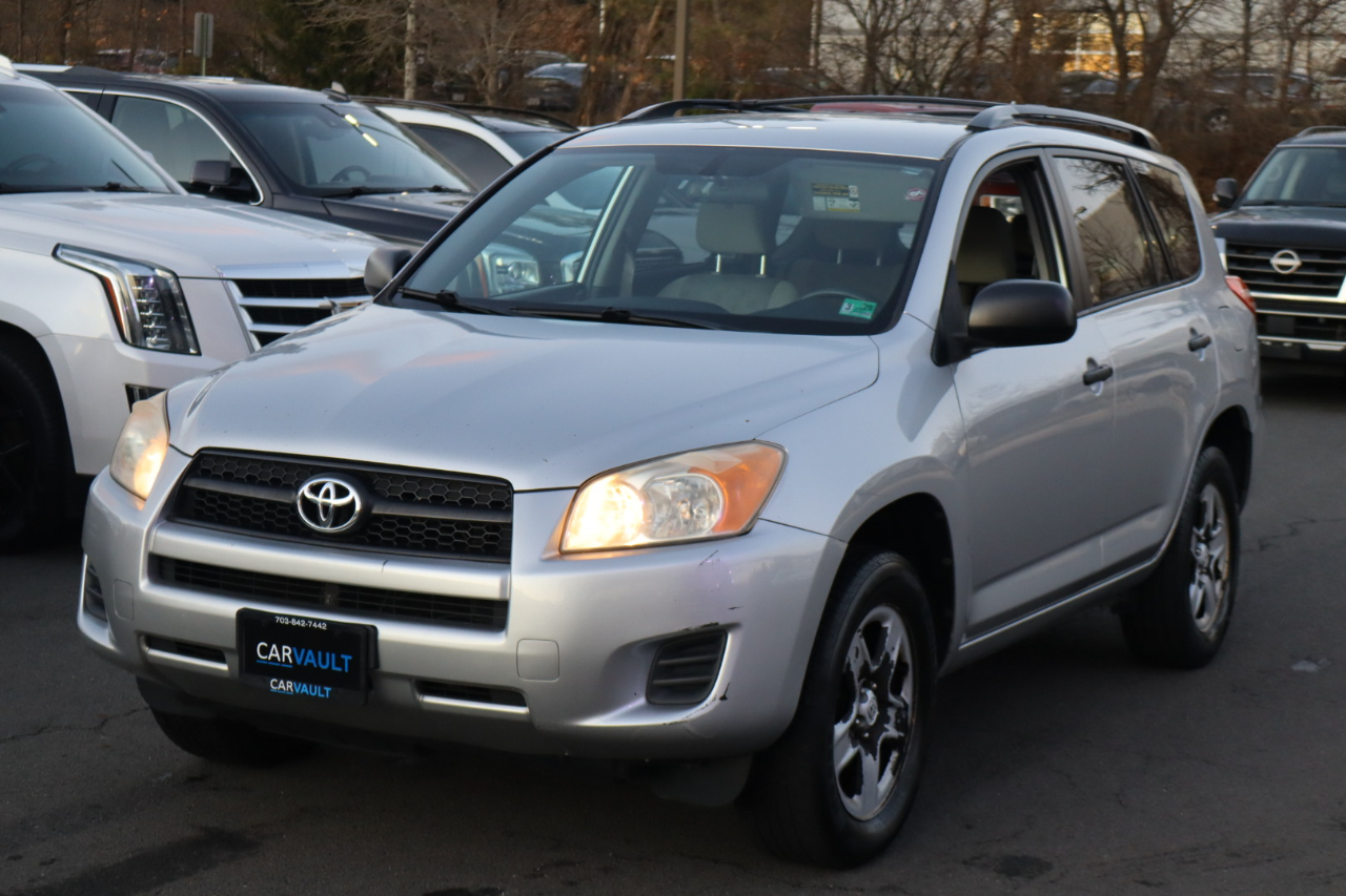 Toyota RAV4 Base I4 2WD 2009