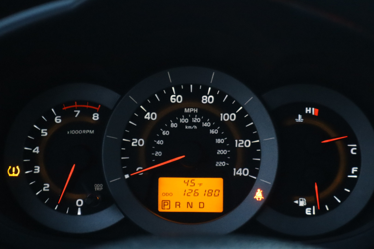 Toyota RAV4 Base I4 2WD 2009