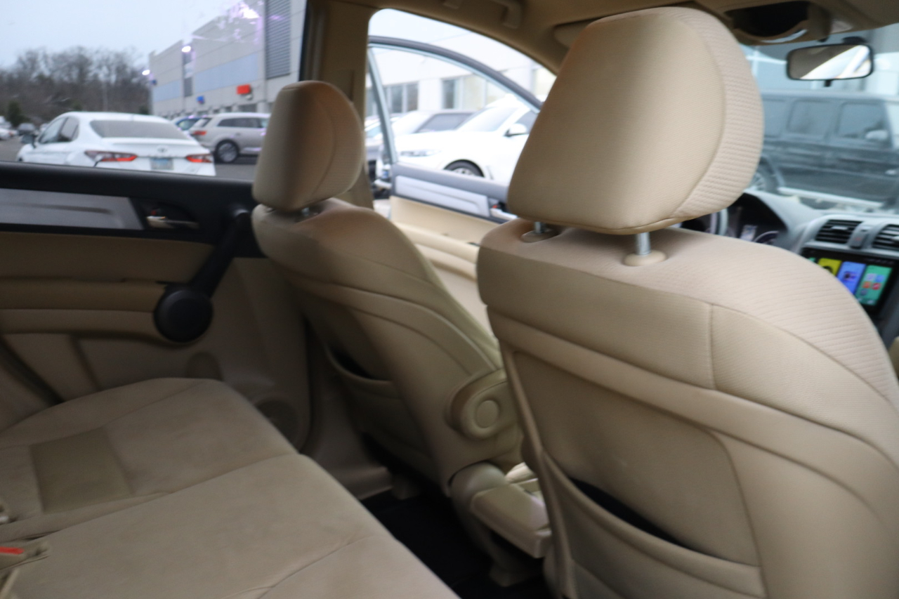 Honda CR-V SE 4WD 5-Speed AT 2011