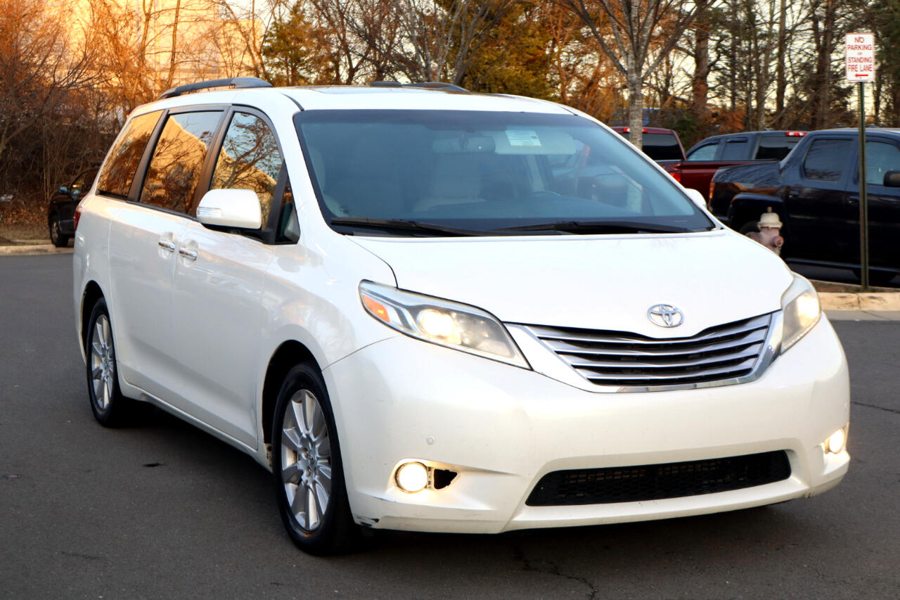 Toyota Sienna Limited Premium 7-Passenger 2017