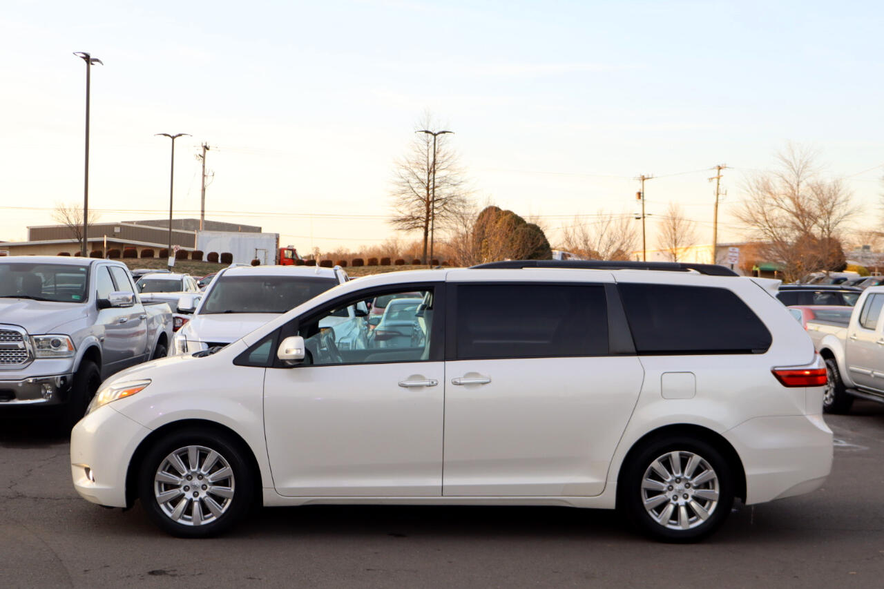 Toyota Sienna Limited Premium 7-Passenger 2017