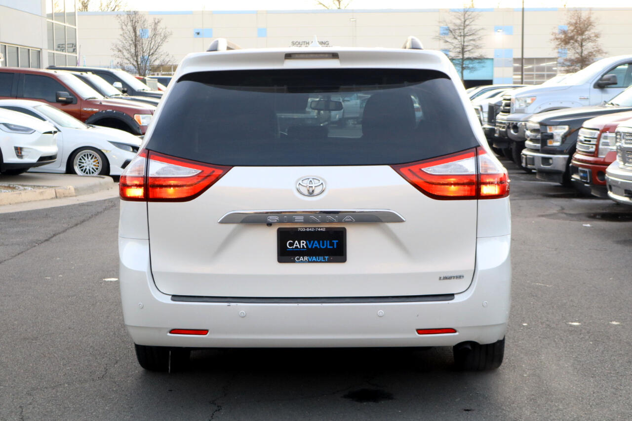 Toyota Sienna Limited Premium 7-Passenger 2017
