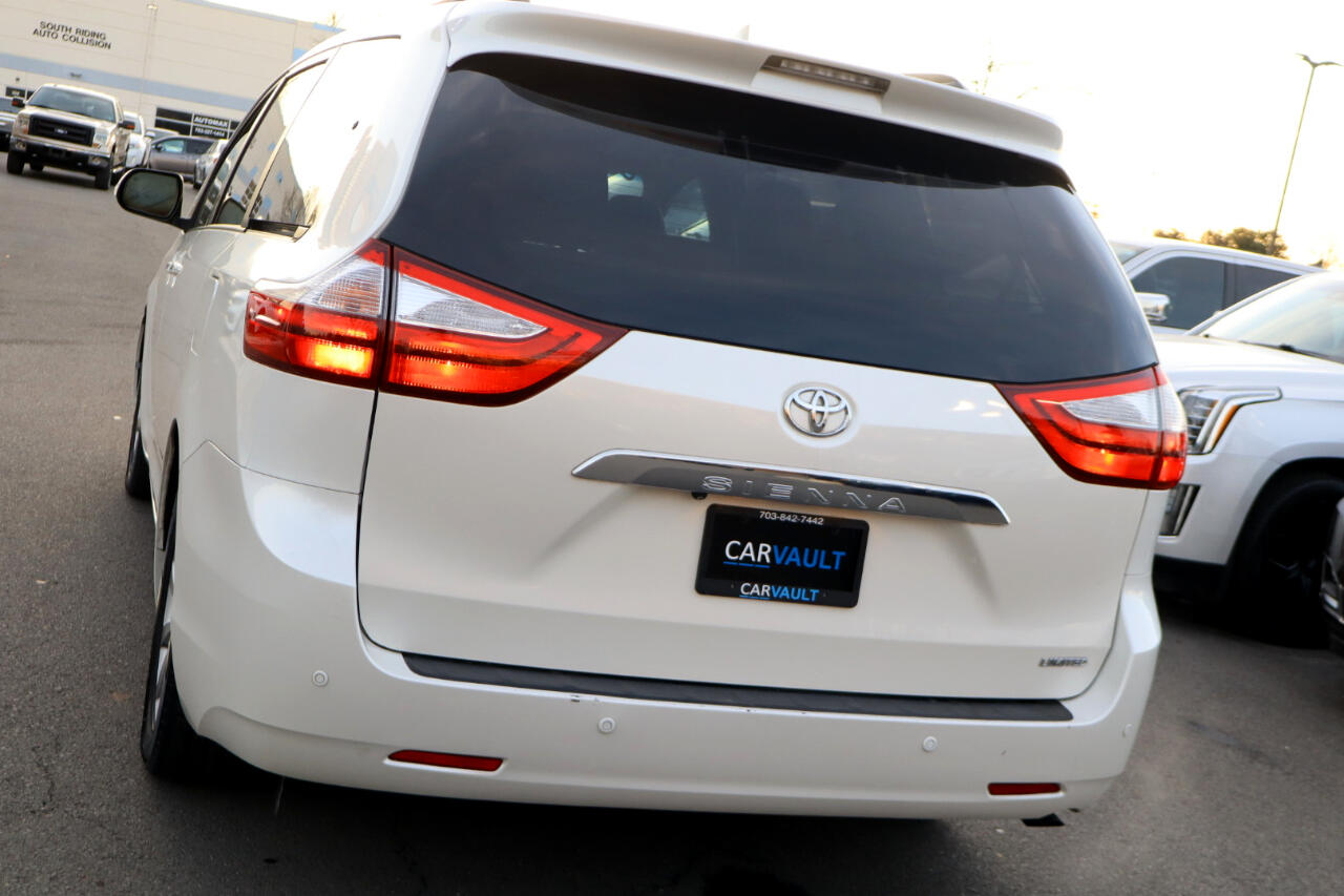 Toyota Sienna Limited Premium 7-Passenger 2017