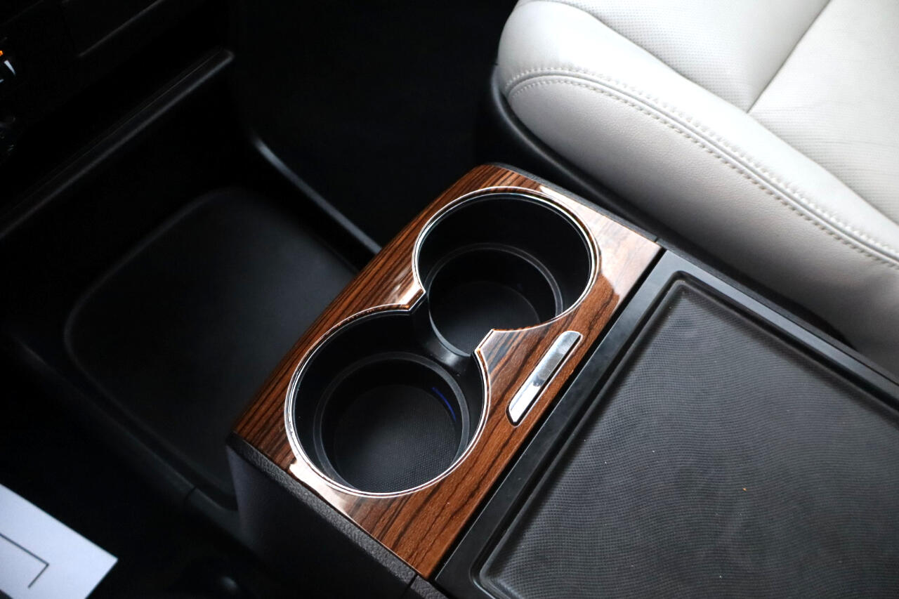 Toyota Sienna Limited Premium 7-Passenger 2017