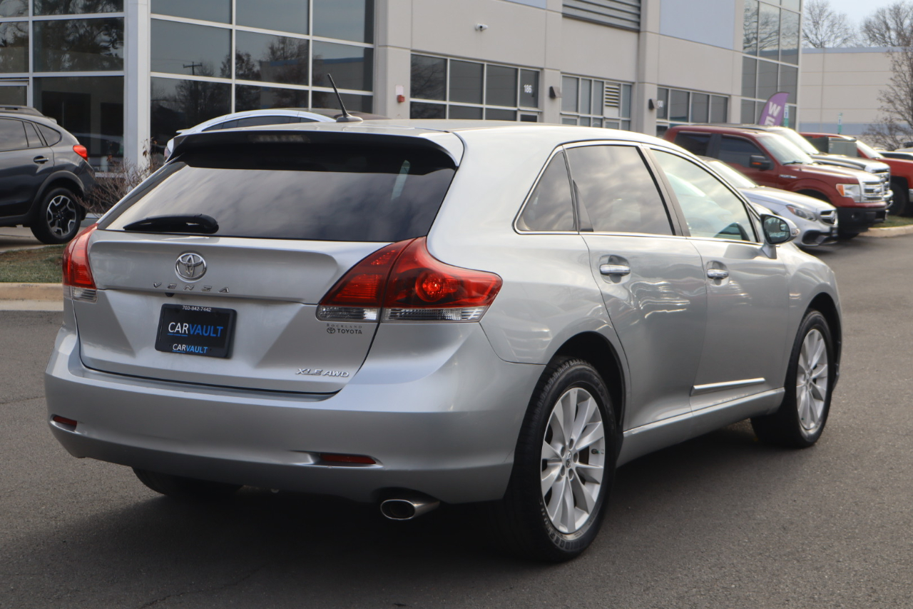 Toyota Venza LE I4 AWD 2015