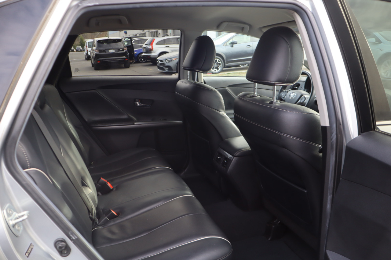 Toyota Venza LE I4 AWD 2015