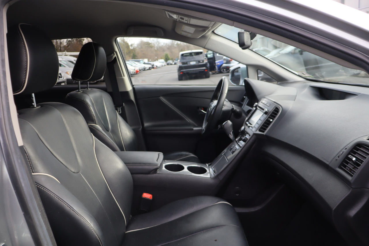 Toyota Venza LE I4 AWD 2015