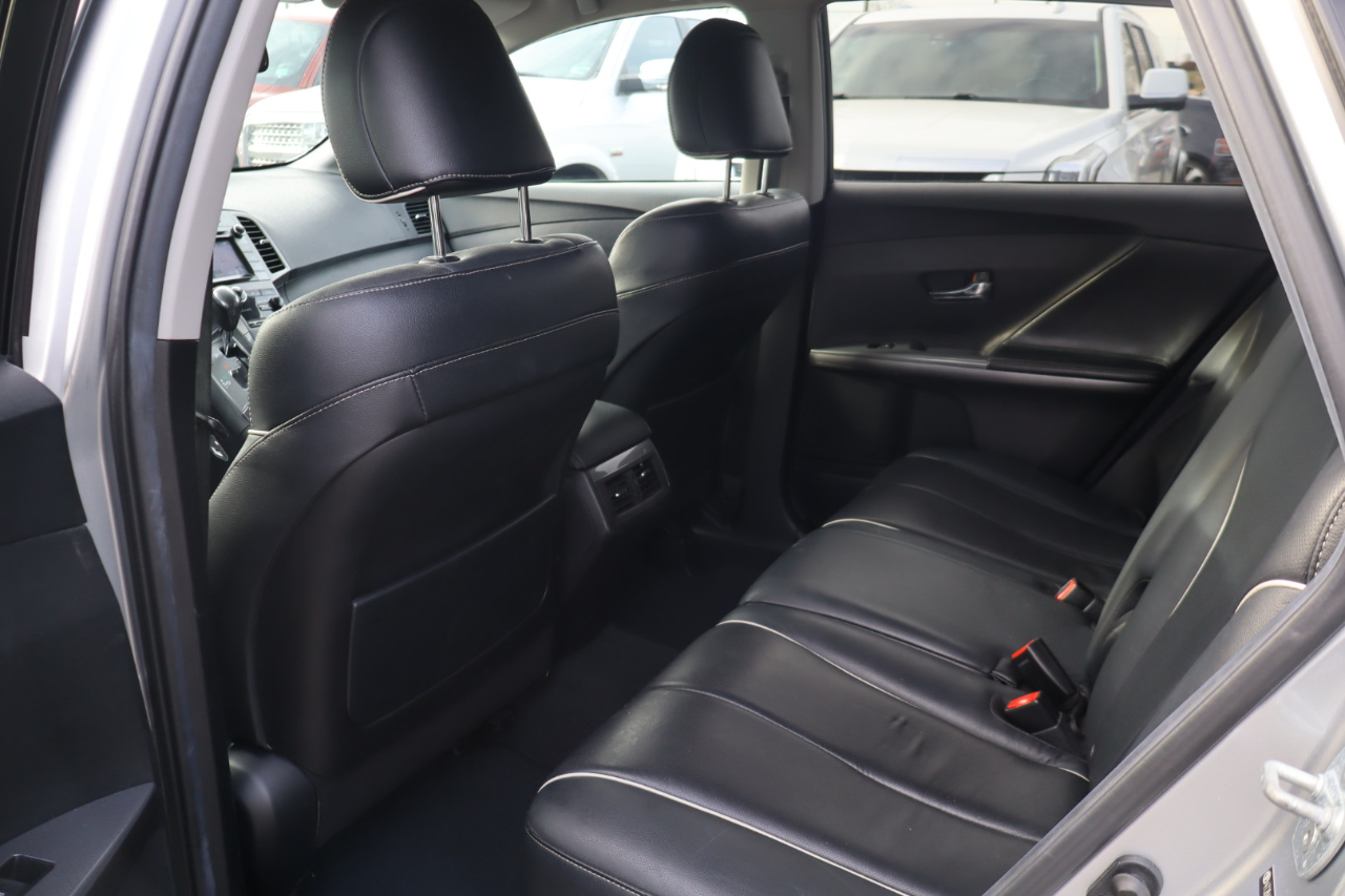 Toyota Venza LE I4 AWD 2015