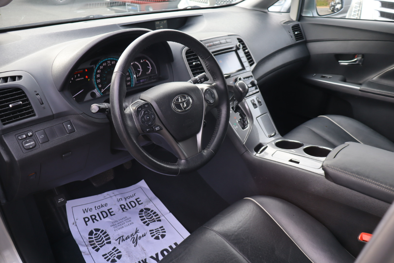 Toyota Venza LE I4 AWD 2015