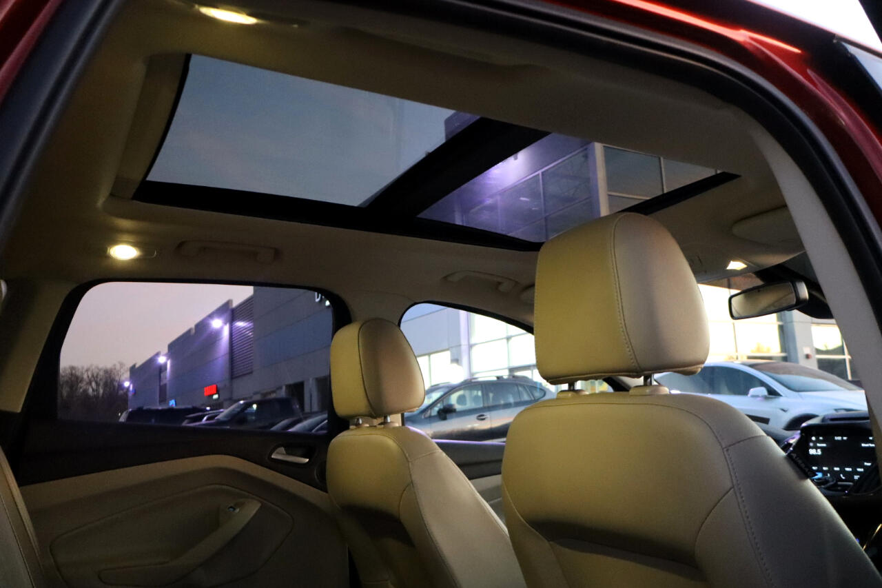 Ford Escape Titanium 4WD 2016