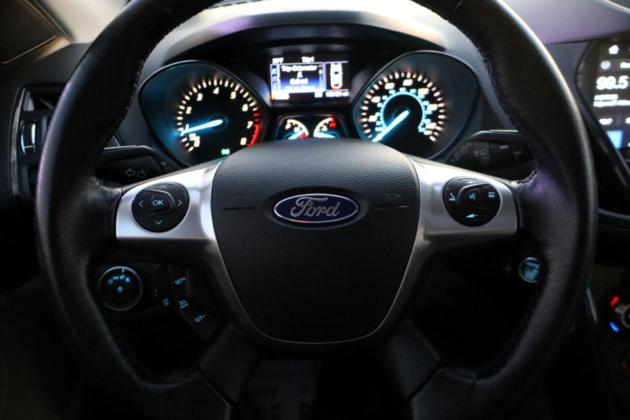 Ford Escape Titanium 4WD 2016