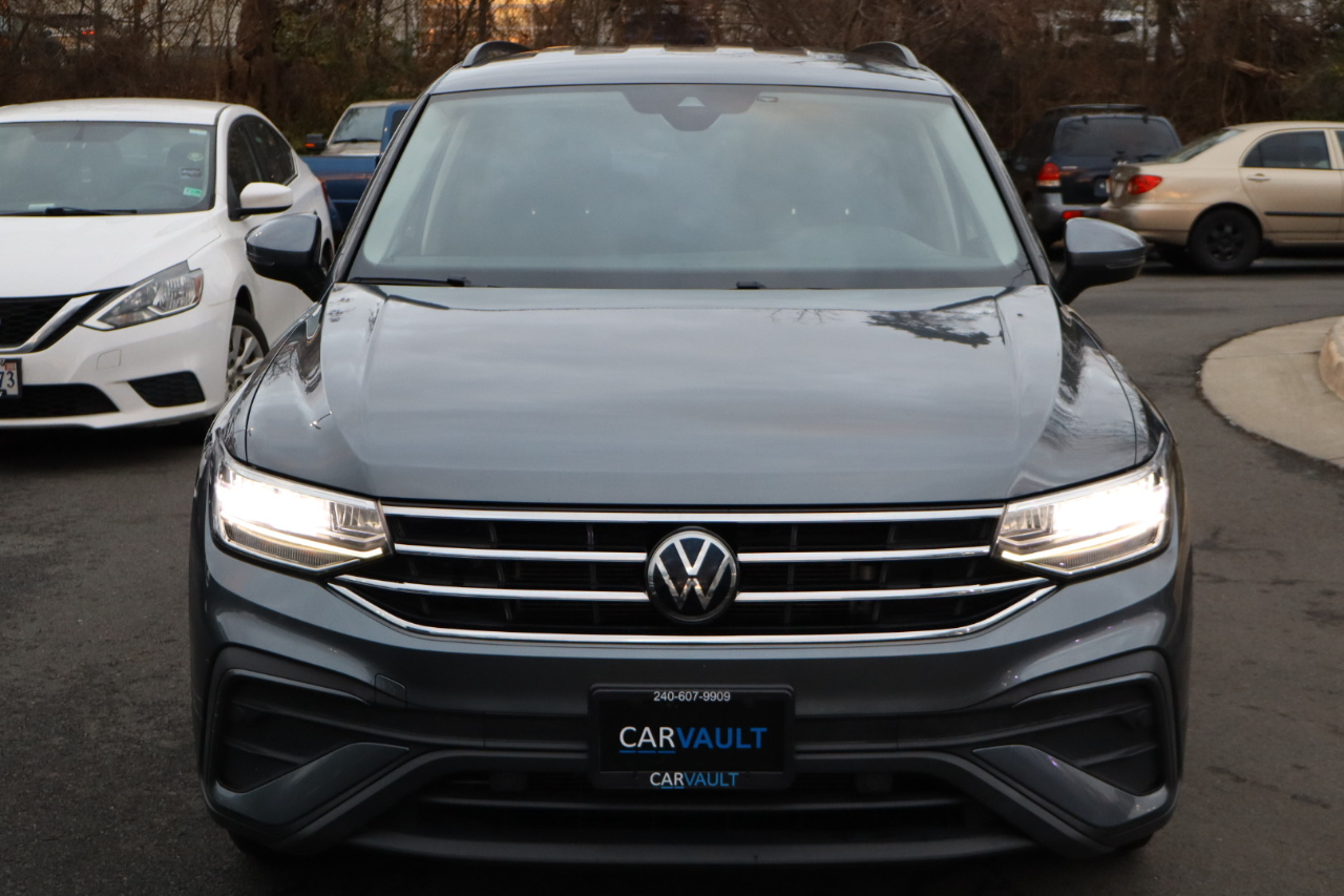2022 Volkswagen Tiguan S's photo