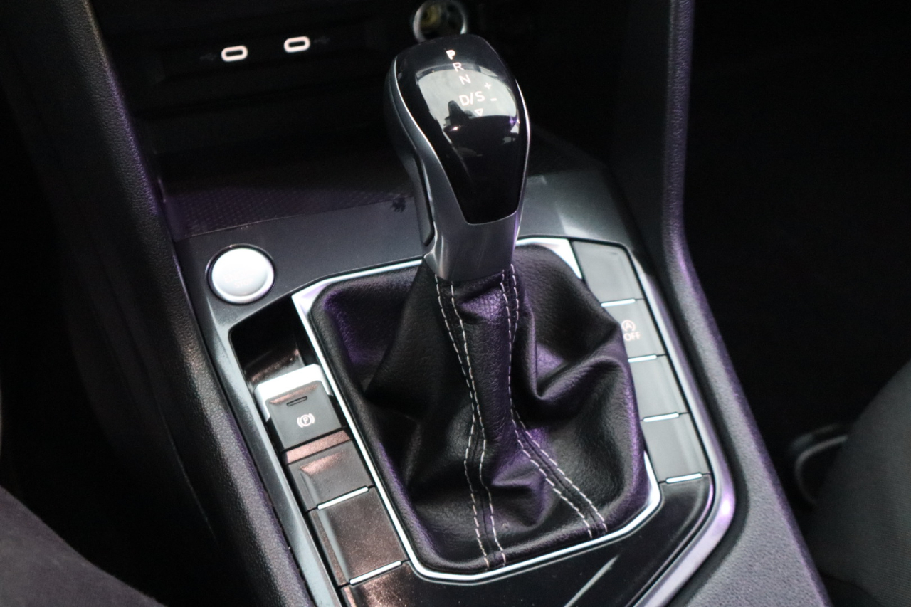 Volkswagen Tiguan S 2022