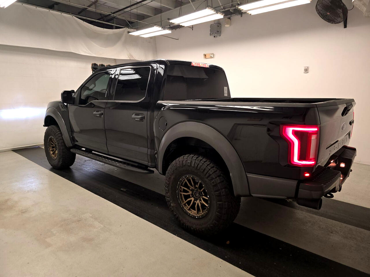 Ford F-150 Raptor SuperCrew 4WD 2020
