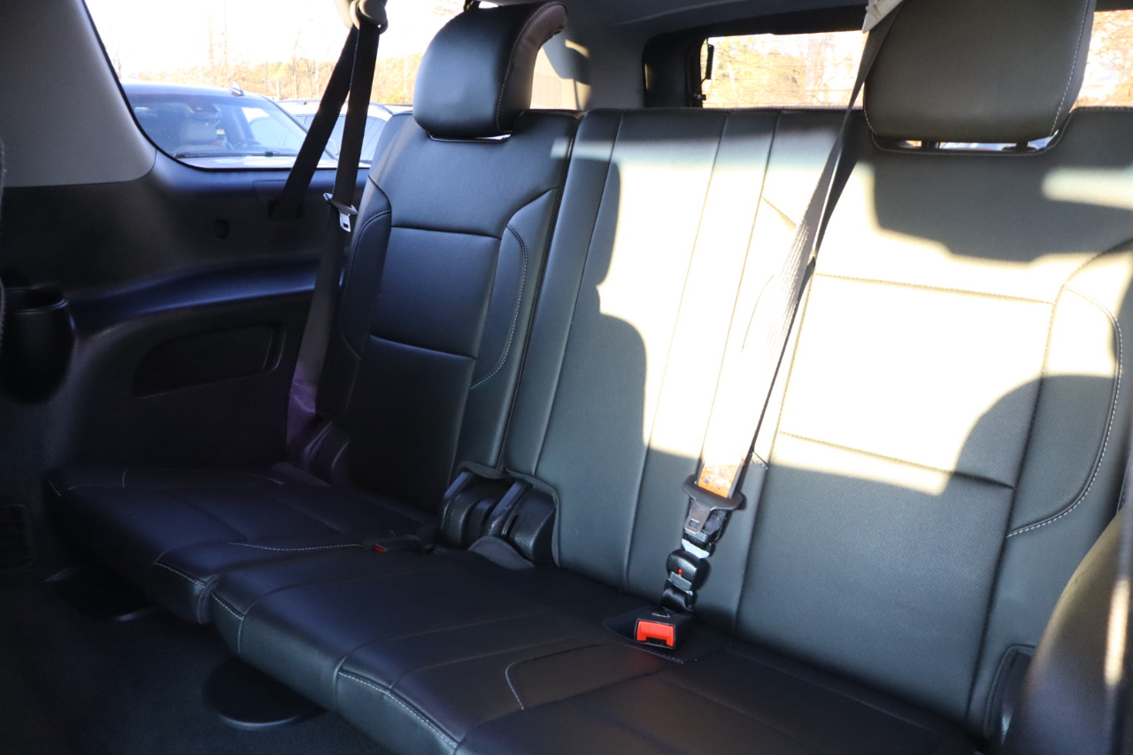 Chevrolet Suburban 4WD 4dr Premier 2019