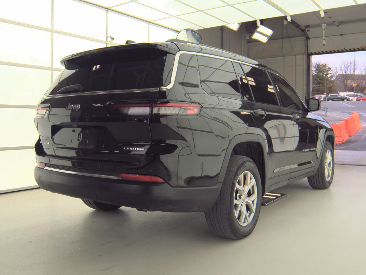 2021 Jeep Grand Cherokee L Limited's photo