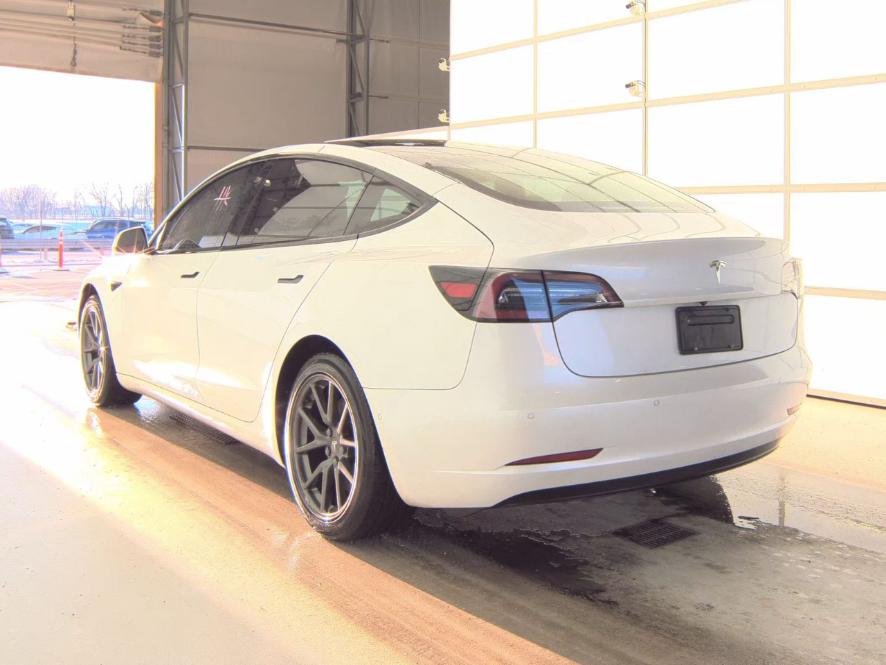 Tesla Model 3 Standard Range Plus 2020