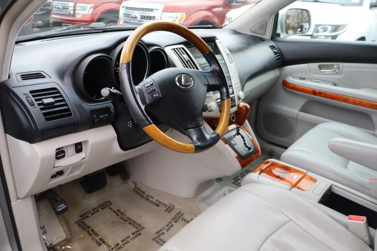 Lexus RX 330 4dr SUV AWD 2004