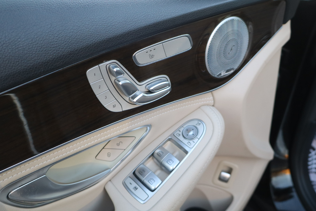 Mercedes-Benz C-Class C300 4MATIC Sedan 2015