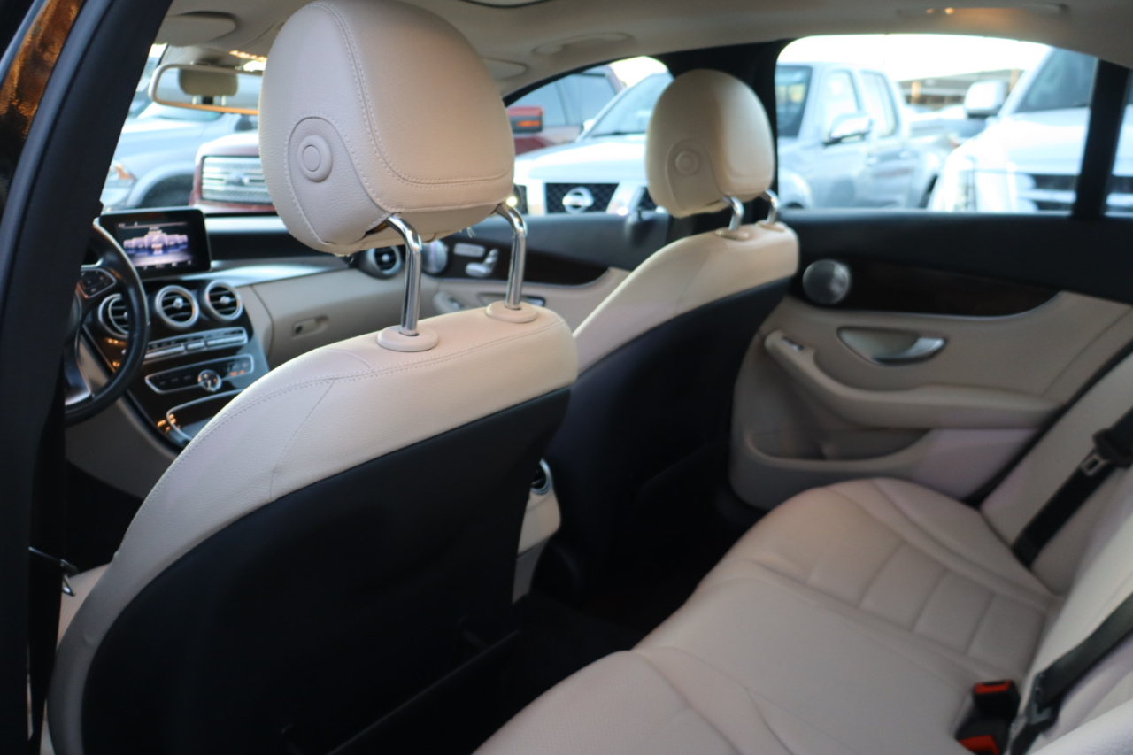 Mercedes-Benz C-Class C300 4MATIC Sedan 2015