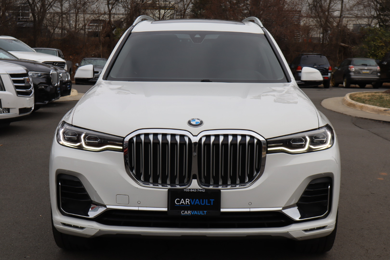 2019 BMW X7 40i's photo